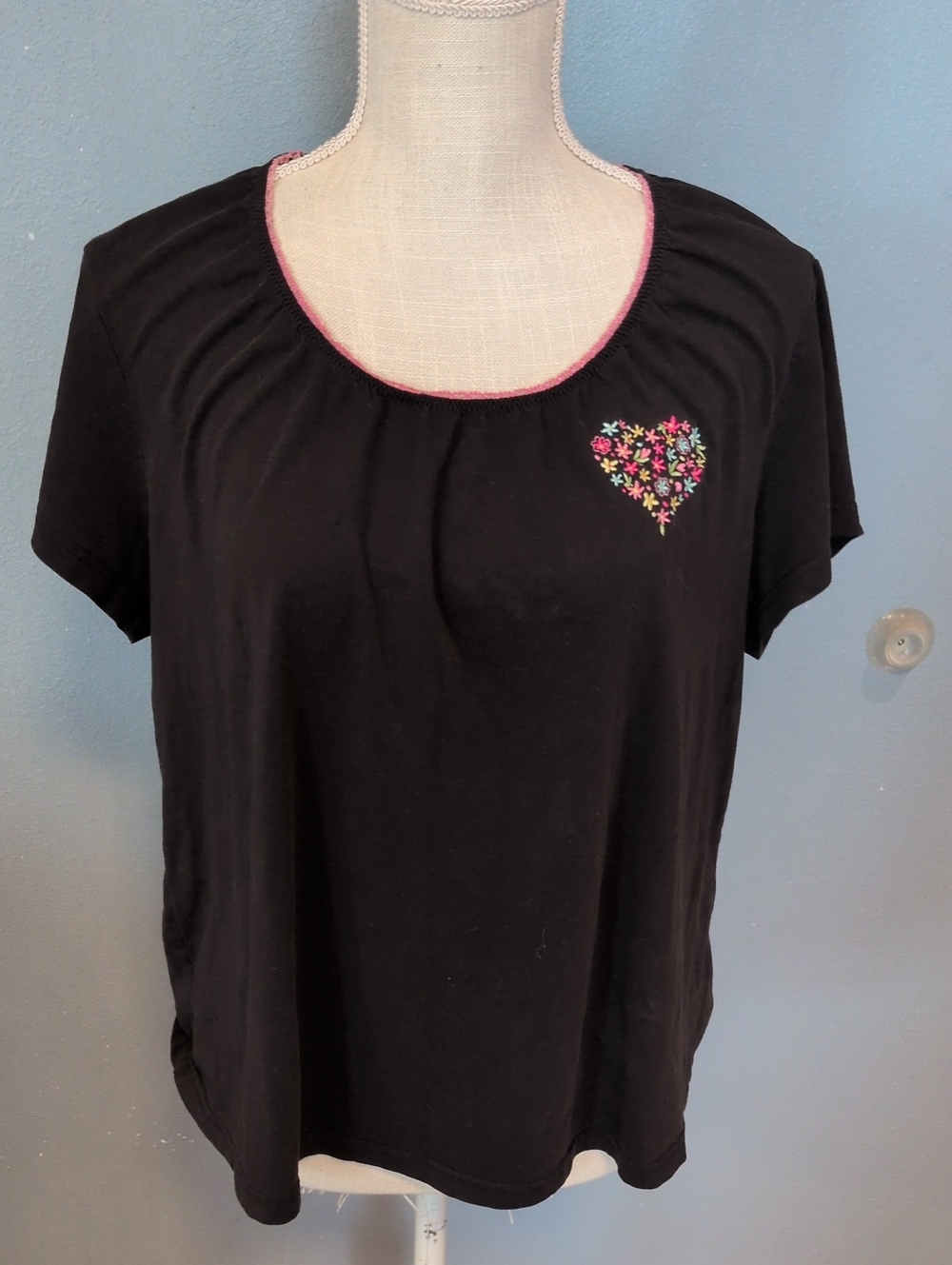 Simply Basic Sleepwear Cotton Blend Floral Embroidery Heart Pajama Shirt Pink
